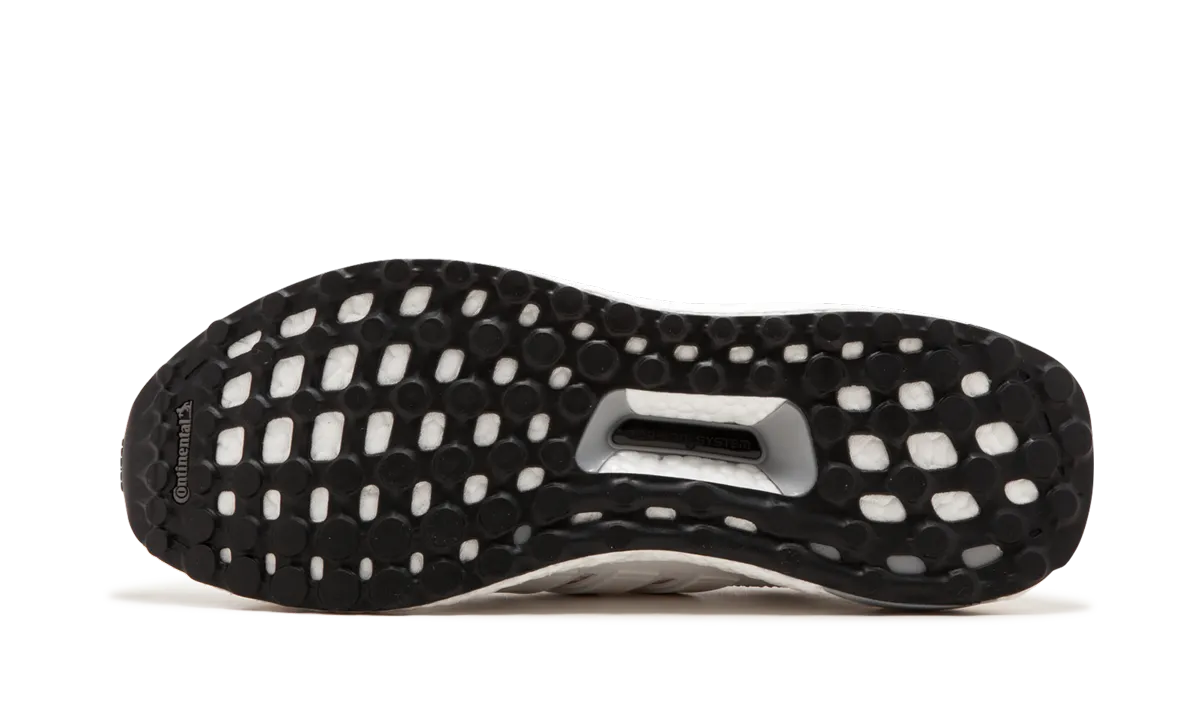 UltraBOOST "Triple White" Flex Step Comfort sole