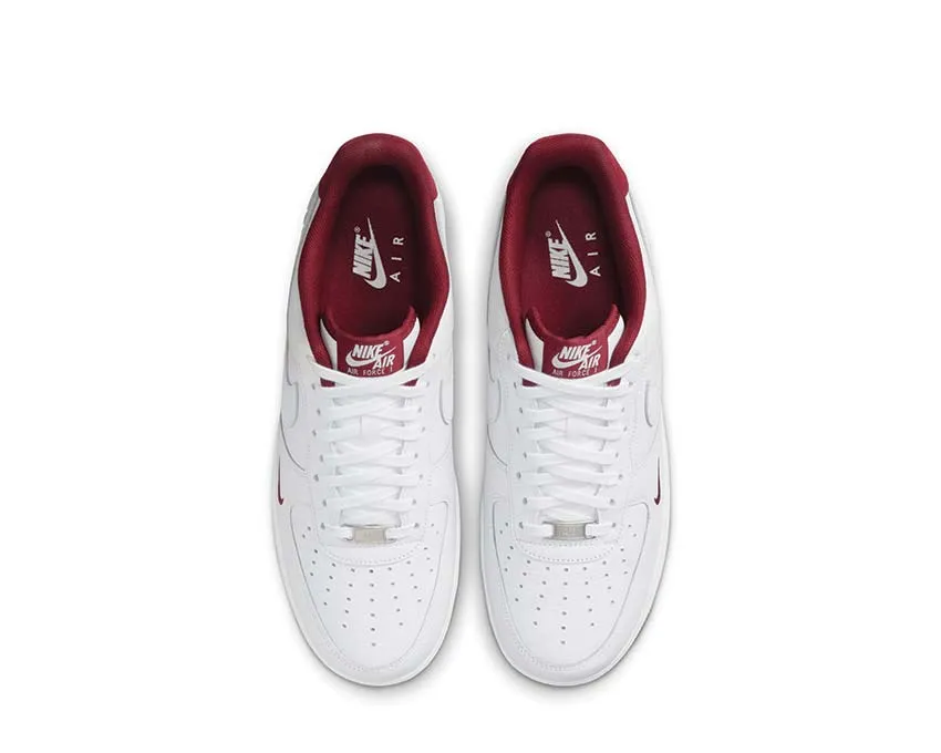 Comfy Pair Catch Hike Nike Air Force 1 '07 LV8