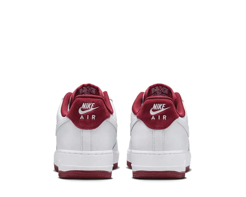 Textured Surface Clean Finish Nike Air Force 1 '07 LV8