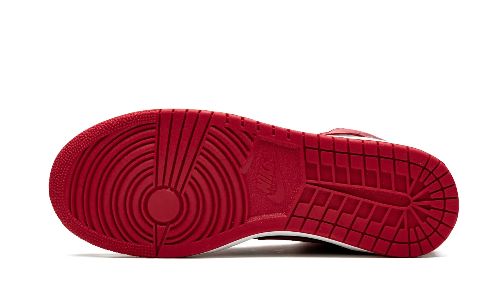 Air Jordan 1 Retro High OG '85 Varsity Red Grab And Go Weekend Style