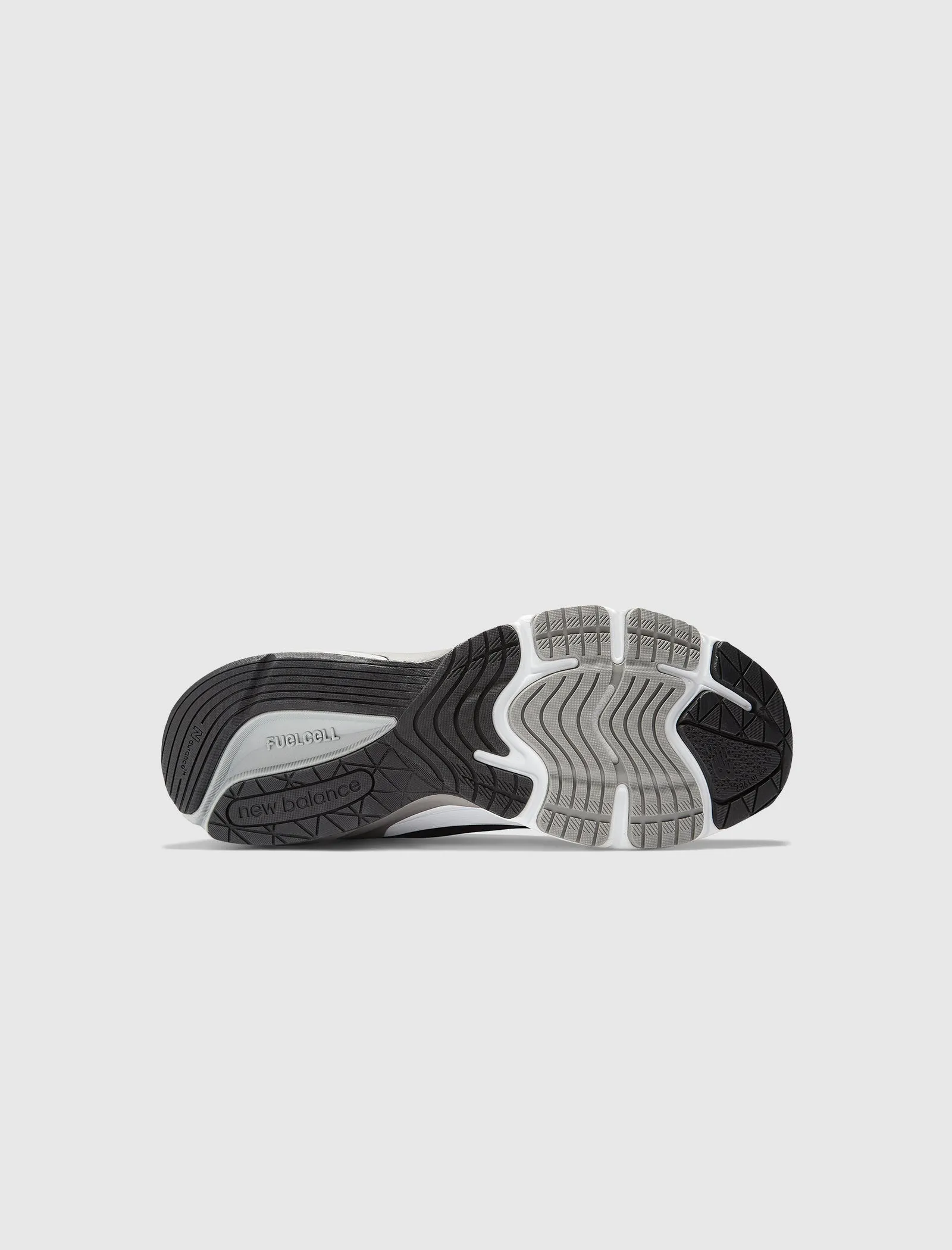 990V6 "BLACK/GREY" Stable Core Step Ahead