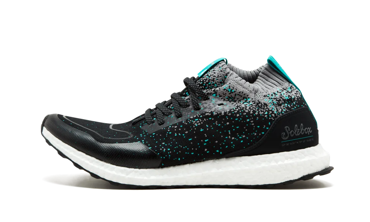 Comfortable ankle support Slim Look UltraBoost Mid S.E. "Packer x Solebox"