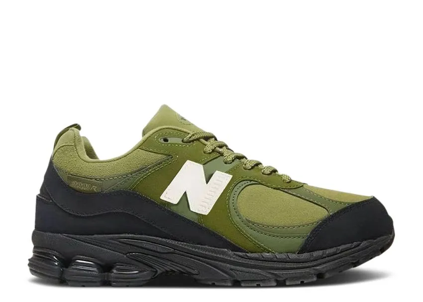 Stitch Free Snow Path New Balance 2002R The Basement Moss Green