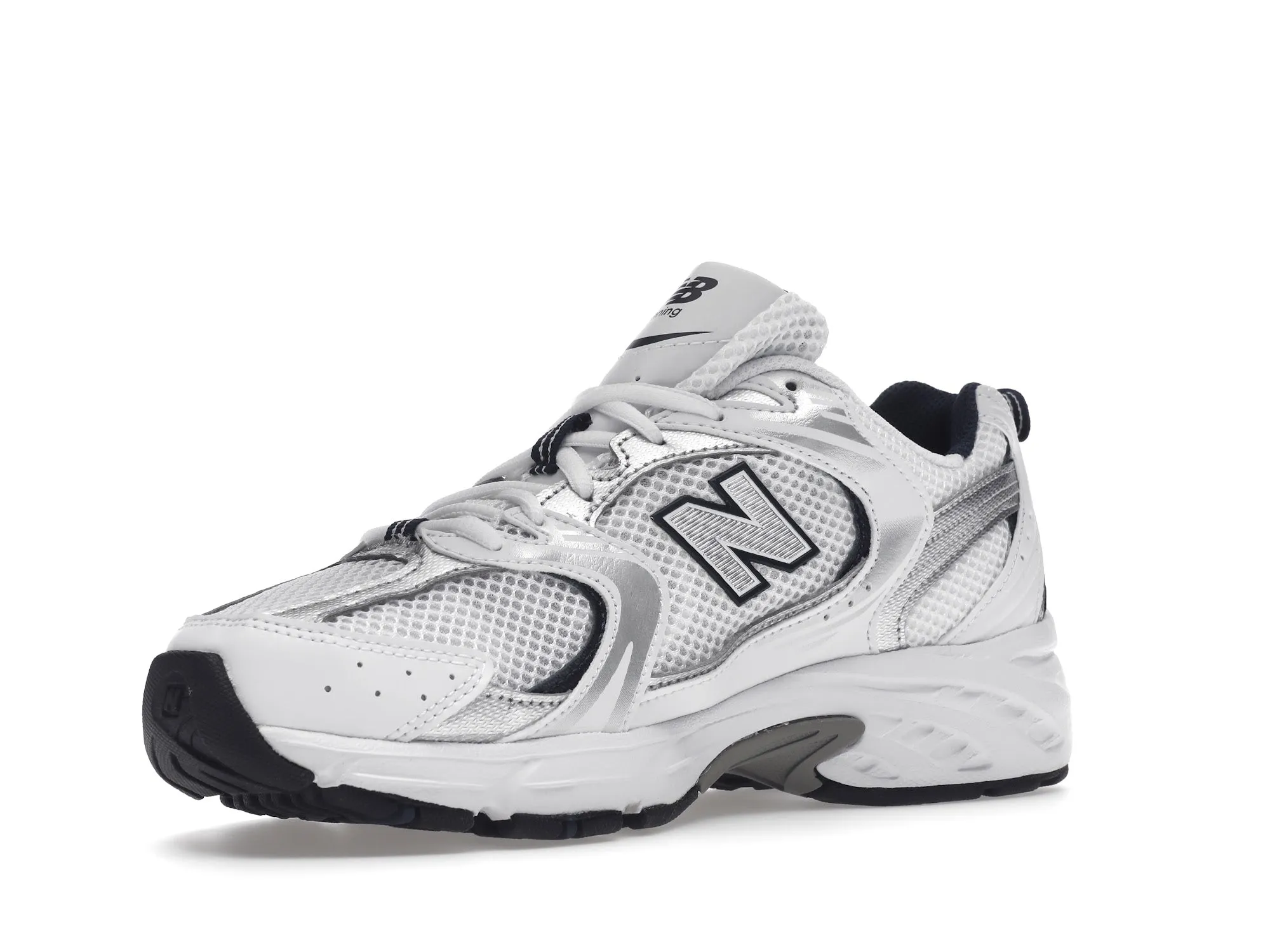 Dinner Look Boat Walk New Balance 530 White Silver Navy