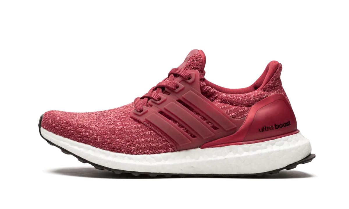 ULTRABOOST WMNS "Mystery Red" No Effort Hiking Friendly