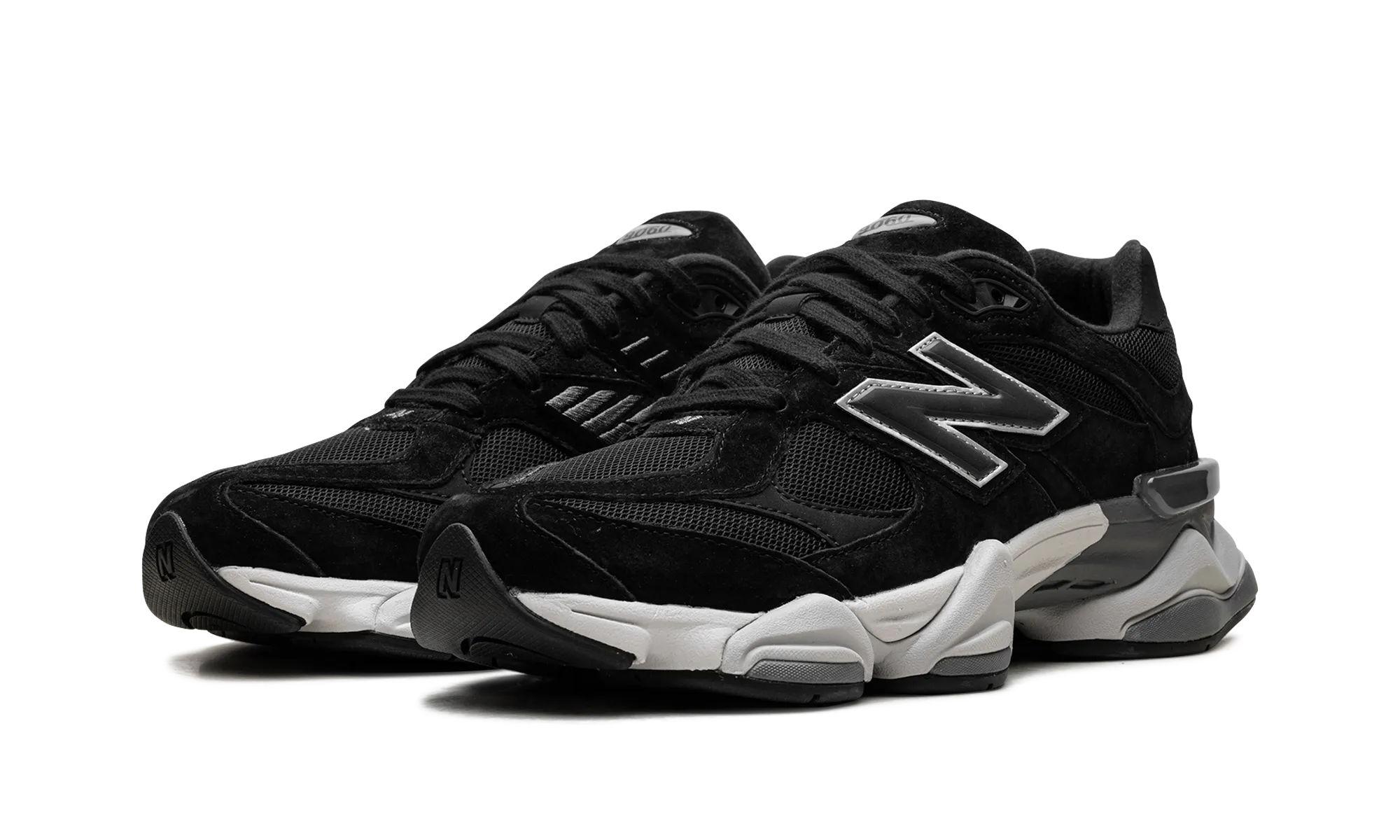 9060 "Black Phantom" Soft White