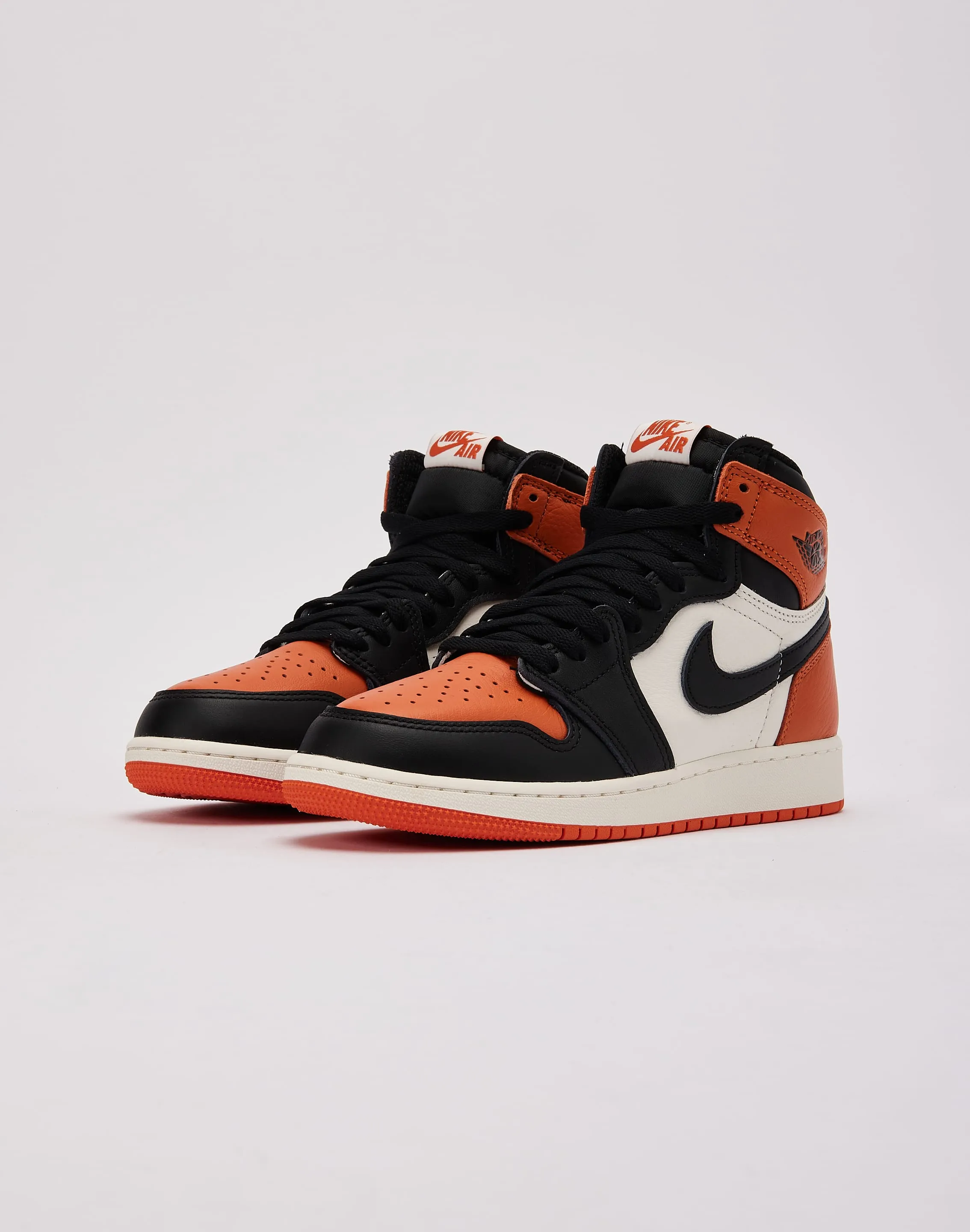 Jordan Air Jordan 1 Retro High OG 'Shattered Backboard' Grade-School Fast Run Queen Touch