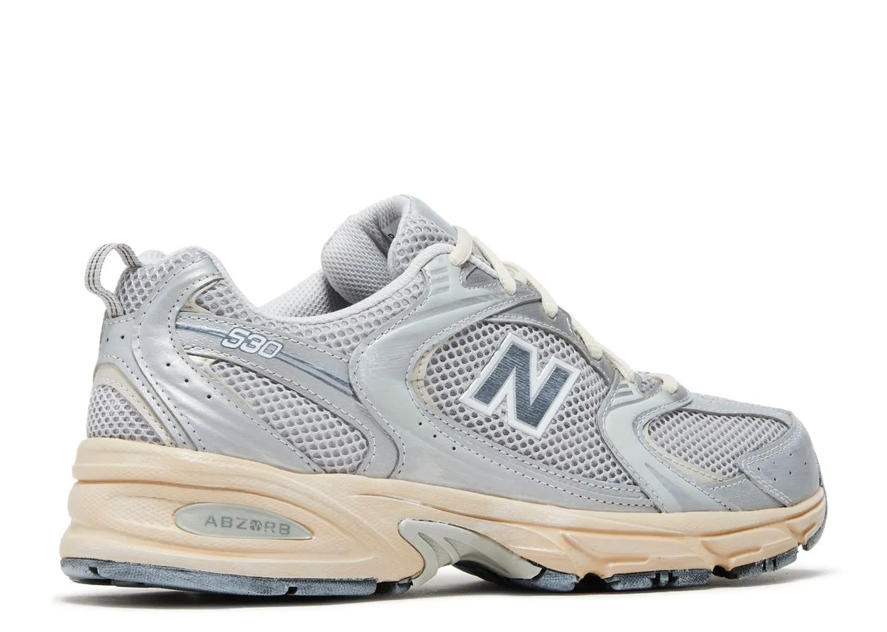 Warm Interior New Balance 530 Vintage Silver Metallic Moonbeam